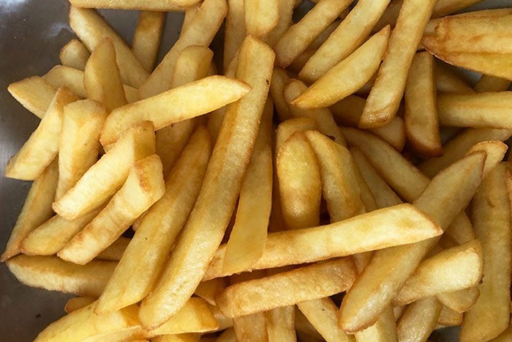 plate of cooked chips